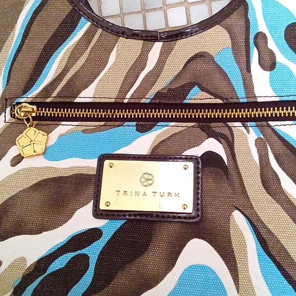 Trina Turk Round Handle Canvas Print Large Bag - Picture 3 of 10